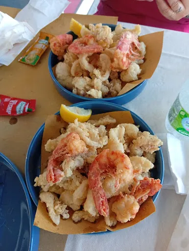 Foto di ACQUAPAZZA Ristocceria di Pesce & Panetteria