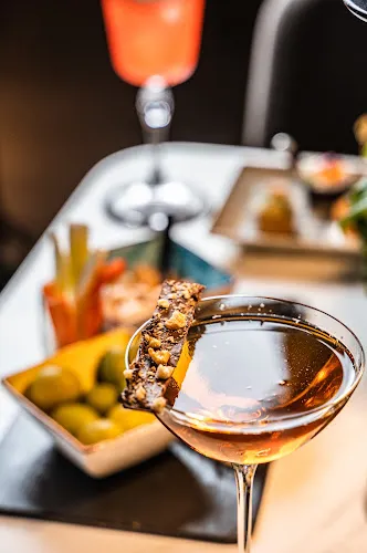 Adèle Mixology Lounge