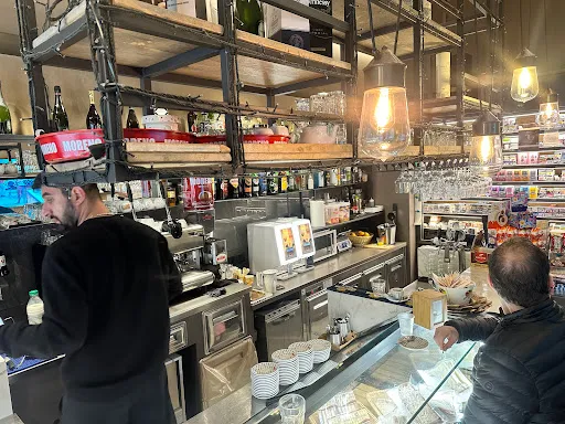 Foto di Bar Tabacchi FIDO’ PLOOM STORE