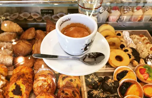 Foto di Caffetteria Kristall Bakery