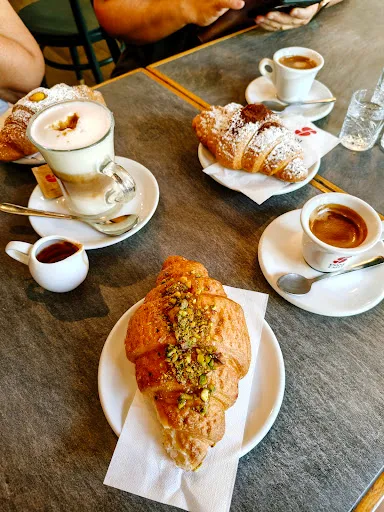 Foto di Caffetteria Kristall Bakery