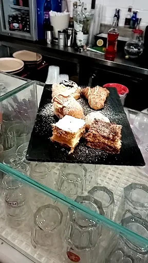 Foto di Cairoli Bakery - Pasticceria, Caffetteria, Ristorante e Wine Bar