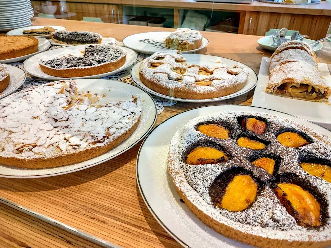 Cintelli Cake-Away