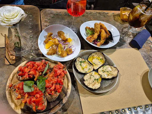 Foto di Deliziosa Café & Cocktail Bar | Apericena e Colazione