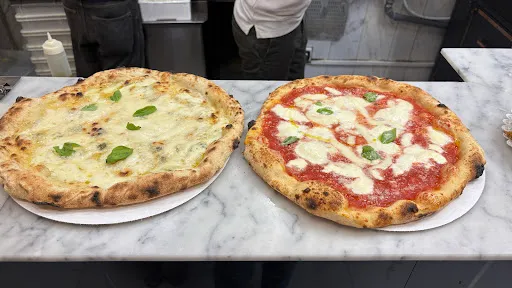 Foto di Don Raffaè Pizzaiolo della Regina d’Italia 🇮🇹