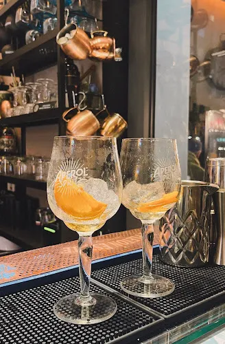 Feffo's Bar