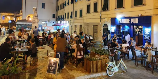 Foto di Frankie Pub - Aperitivi, Bistrot & Cocktail Bar.