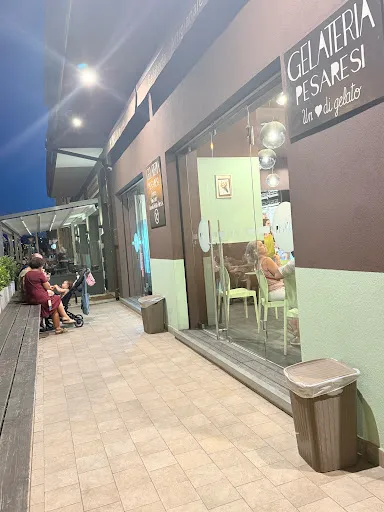 Foto di Gelateria Pesaresi