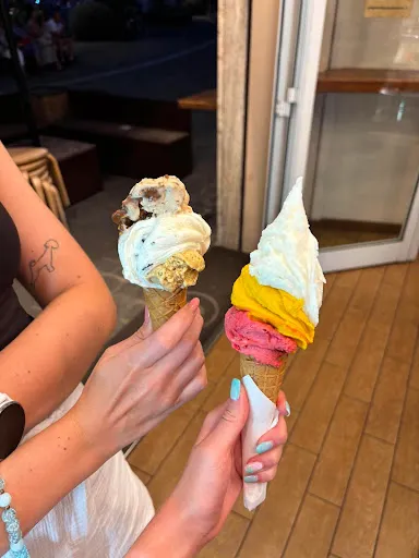 Foto di Gelateria Santa Colomba
