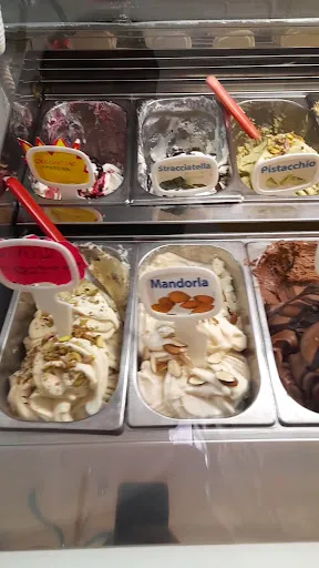 Foto di Gelateria artigianale MAURY " lactose free"