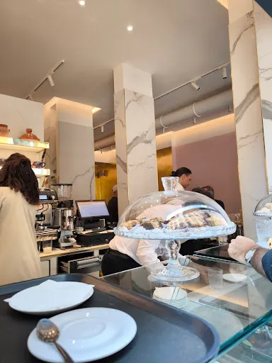 Foto di Hoya Milano