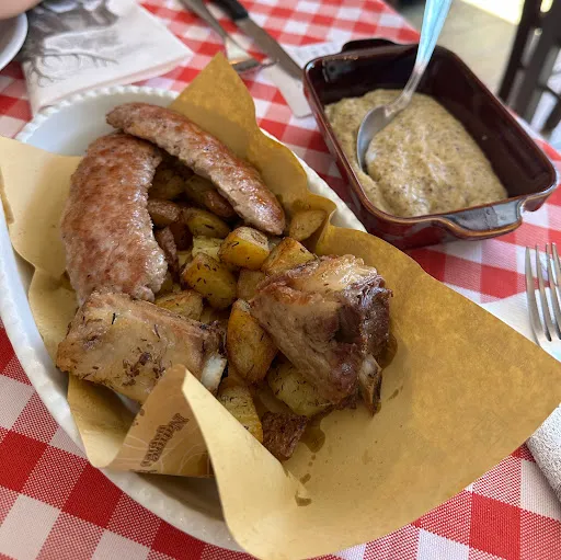 Il Rifugio Valtellinese - Pizzoccheri, Sciatt e cucina della Valtellina