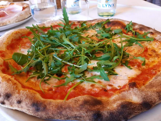 LA DUCHESSA Pizza & Bistrot