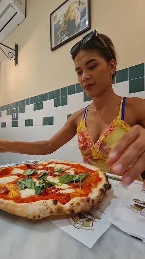Foto di L'Antica Pizzeria da Michele Salerno