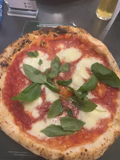 Foto di L'Antica Pizzeria da Michele Salerno