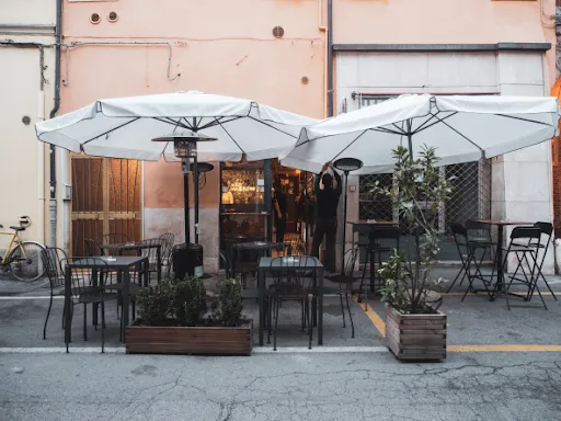 Foto di LUX Gin Bar & Distillery
