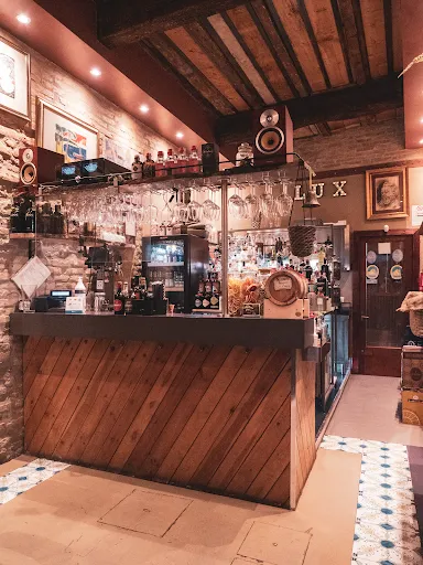 Foto di LUX Gin Bar & Distillery
