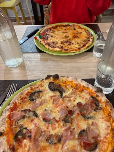 Foto di La Lira - Pizzeria Bisteccheria