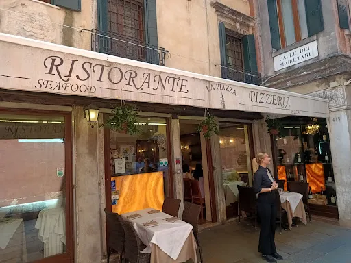 La Piazza