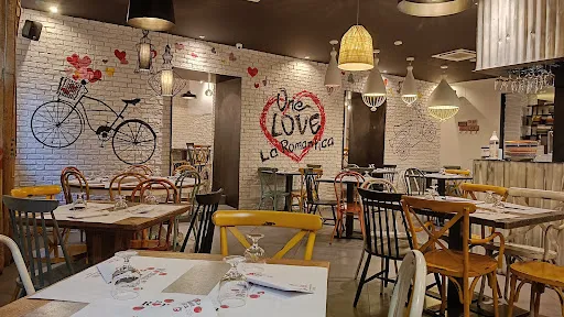 Foto di La Romantica Pizzeria - Borgo XX Giugno, 9, PG