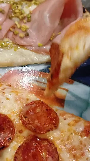 Foto di La Romantica Pizzeria - Borgo XX Giugno, 9, PG