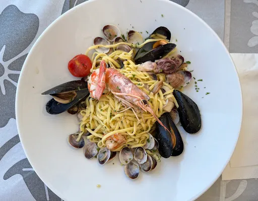 Luna Rossa | Ristorante Pesce & Pizzeria