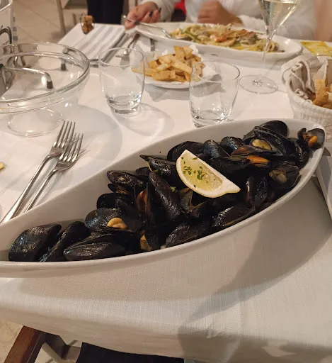 Luna Rossa | Ristorante Pesce & Pizzeria