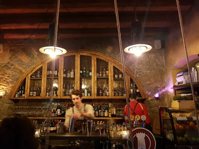 MAST | Aperitivi & Cocktail bar Trieste
