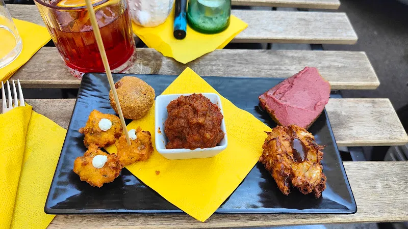 MamaMomo - Cucina Ibrida & Cocktail Bar