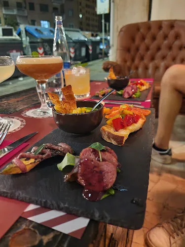 Misto - Mixology e Cibarie