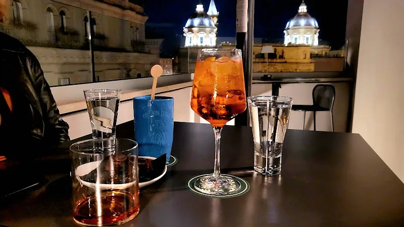Mùn Rooftop Cocktail Bar
