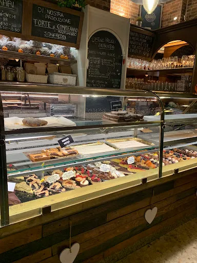 Foto di Pasticceria Tre Fontane Di Sabato Tiziana e C.