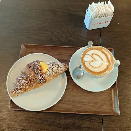 Foto di Pasticceria Tre Fontane Di Sabato Tiziana e C.