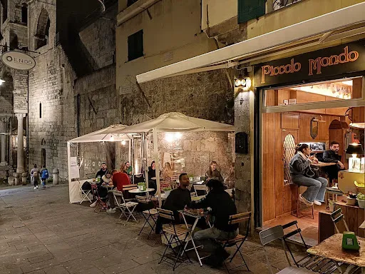 Piccolo Mondo