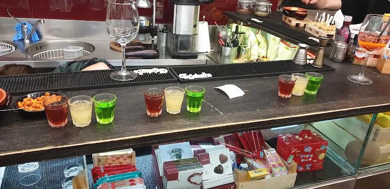 Pionia Cocktail Bar