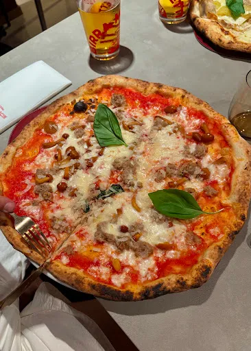 Foto di Pizzeria 'O Sarracin (Milano)