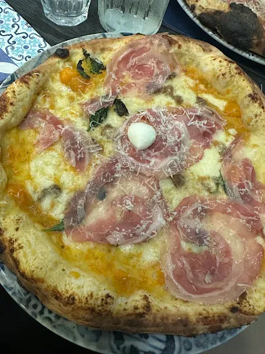 Foto di Pizzeria Vesuvium Prato