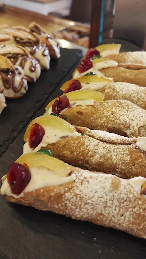 Foto di Reginella Pizzeria Pasticceria Artigianale Napoletana