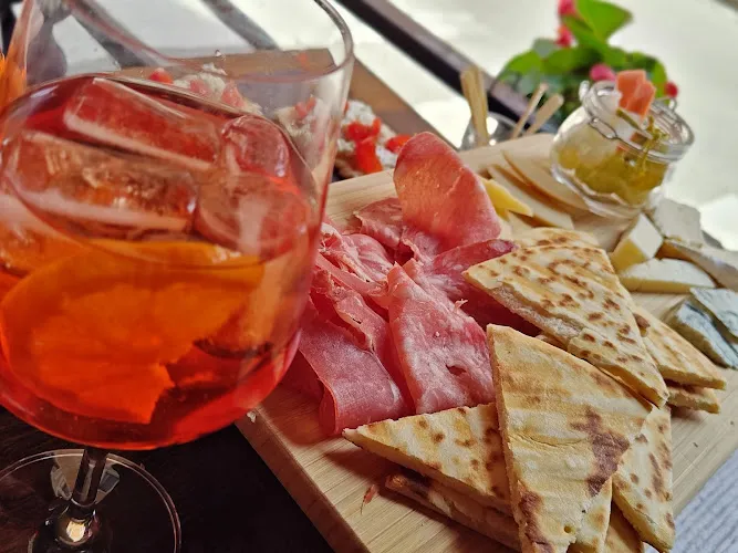 Sacrati Wine