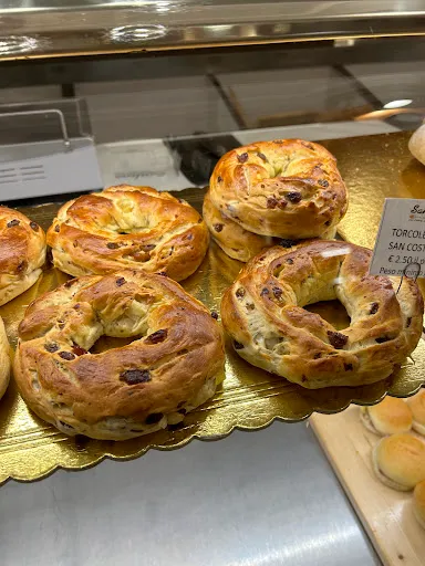 Foto di Santino Panetteria Pasticceria - Perugia centro