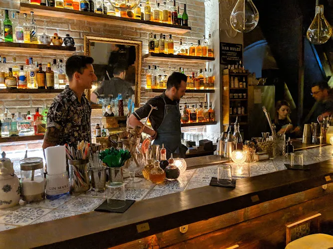Sottovoce Speakeasy