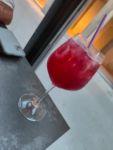 Foto di Tana Libera Tutti caffè-bistrot- cocktail bar Bologna centro con sala bimbi