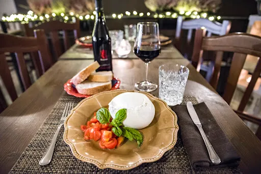 Taverna Caprese | Ristorante - Pizzeria Napoletana