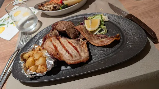 Trattoria La Ferrarese