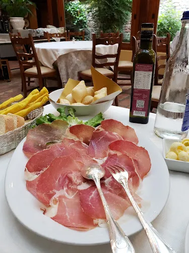 Trattoria il Cortile