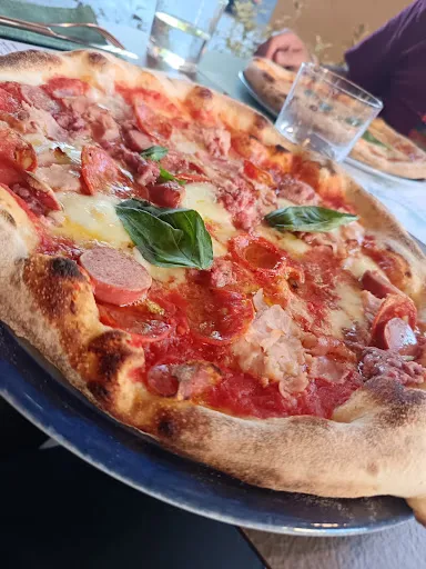 Foto di VERDERAME PRATO - Ristorante Pizzeria - Gluten Free