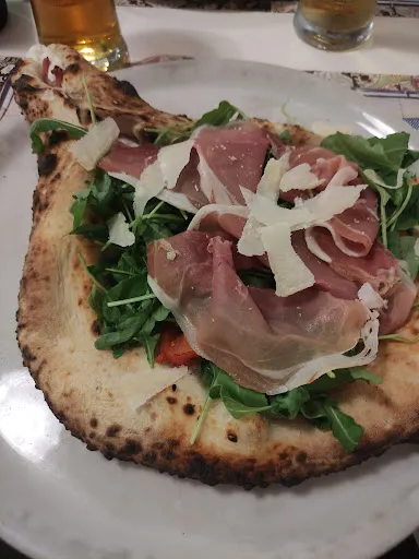 Foto di VOGLIA 'E TURNÀ- Pizzeria Napoletana