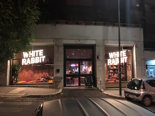 Foto di White Rabbit