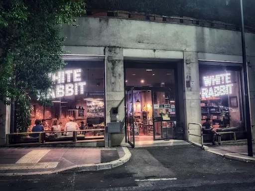 Foto di White Rabbit