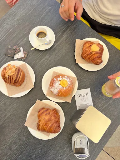 Foto di manì Dolci Lievitati